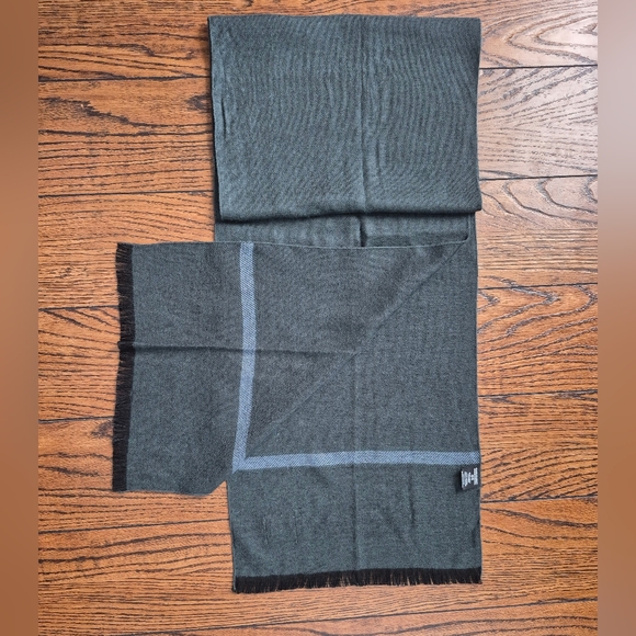 Five Four Scarf - Picture 3 of 5